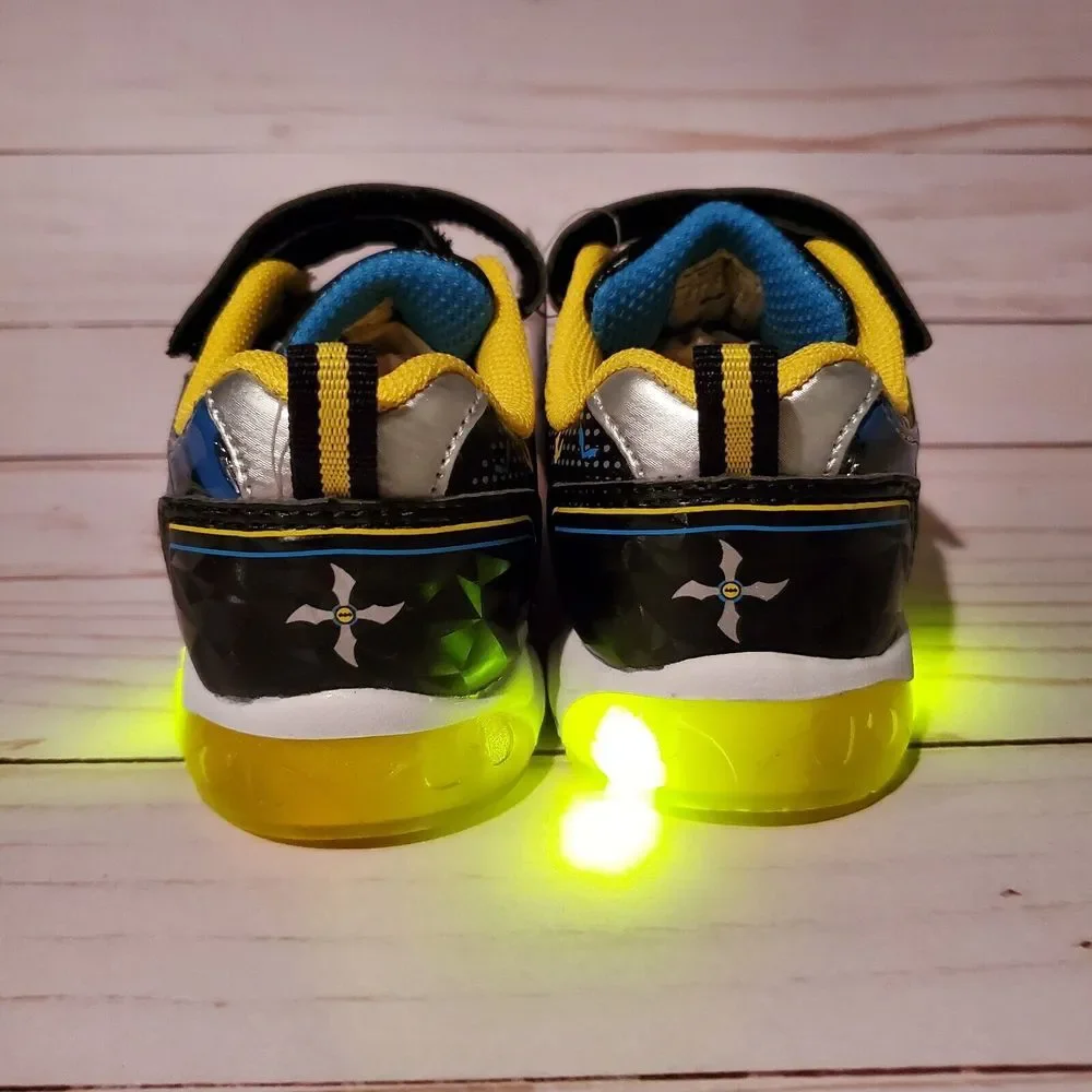 Batman Light Up Shoes Sneakers Toddler Size 6 Black DC Comics Super Hero‎ Gotham